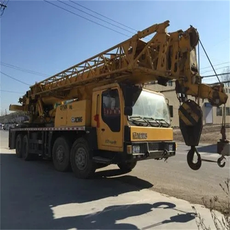 庐山吊车吊挖机的正确办法